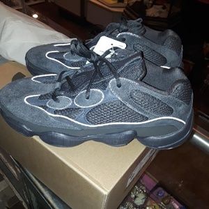 Yeezy 500 boost size 10